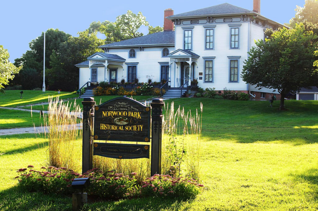 NobleSeymourCrippen House Chicago’s Oldest Existing Building Optima