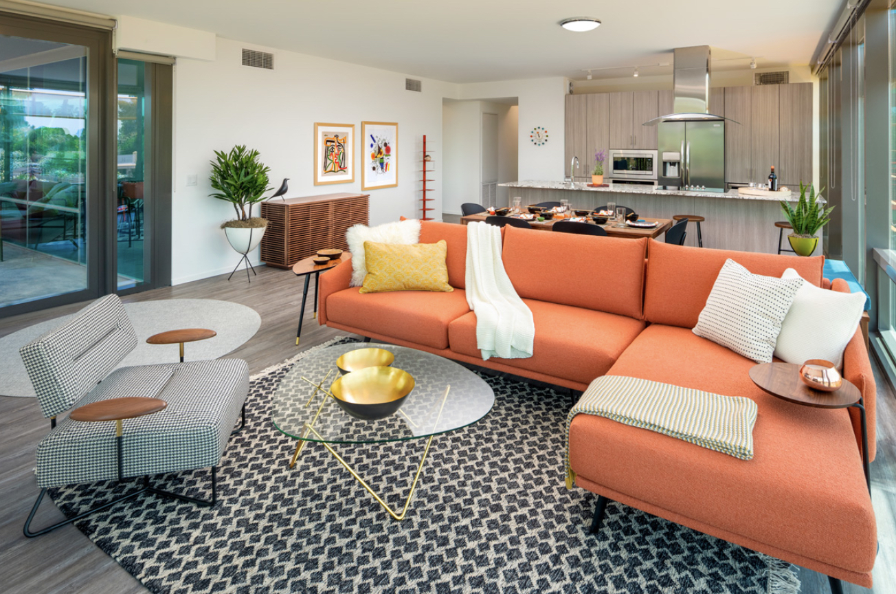 Vibrant colors and organic textures in an Optima Sonoran Village® residence