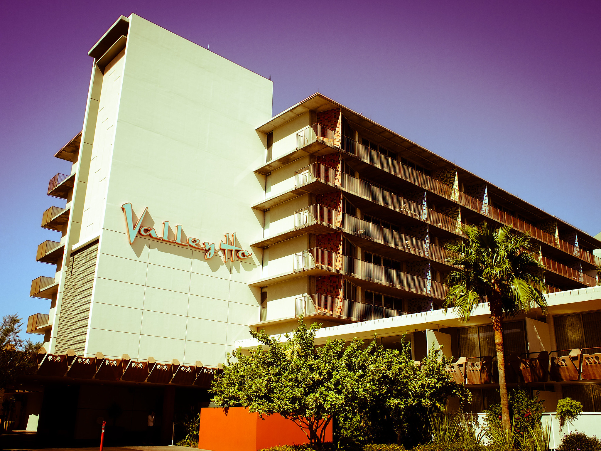 Scottsdale Architecture Spotlight: Hotel Valley Ho